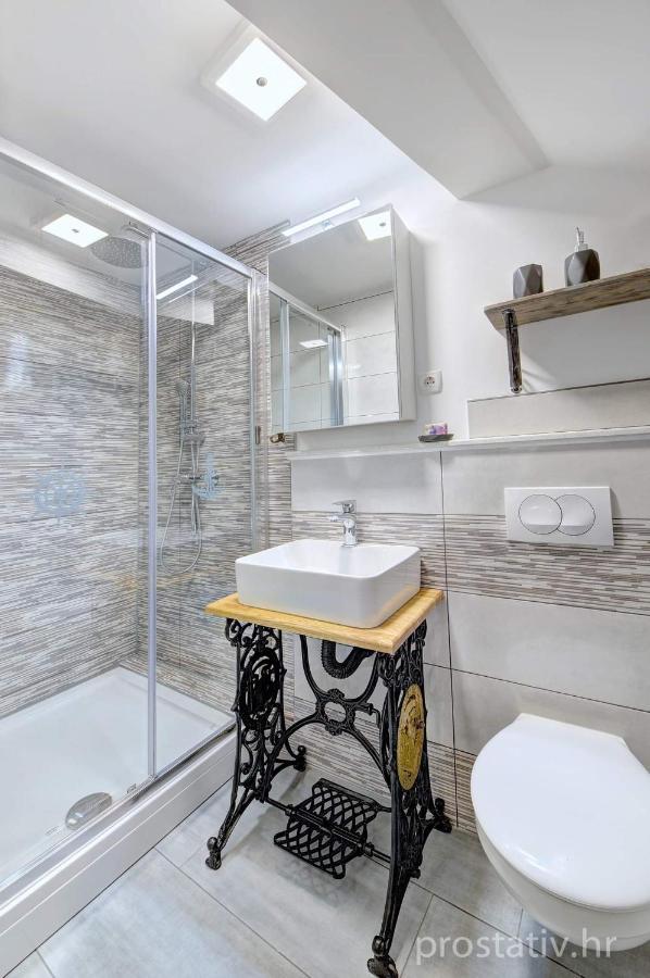 Apartmani Frankopan Zengg Kültér fotó